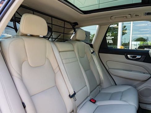 Used 2019 Volvo XC60 T6 Inscription w/ Protection Package AWD/4WD image 26