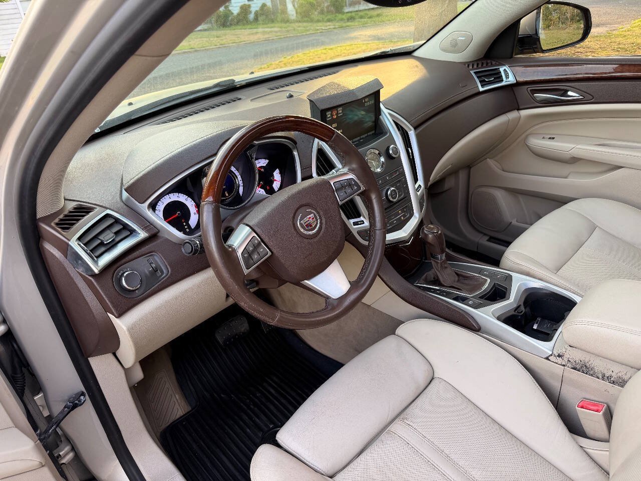 Used 2010 Cadillac SRX Luxury AWD/4WD image 15