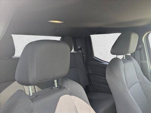 Used 2025 Toyota Tacoma SR5 AWD/4WD image 18