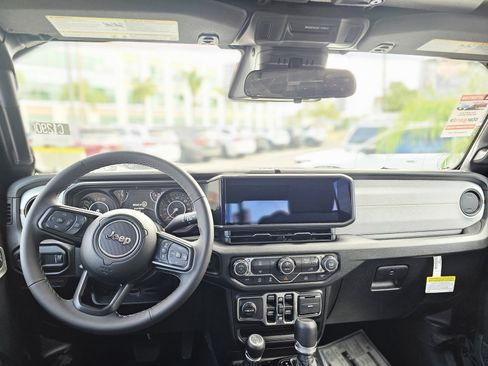 New 2026 Jeep Gladiator Sport image 25