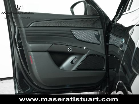 New 2025 Maserati Grecale Modena AWD/4WD image 18