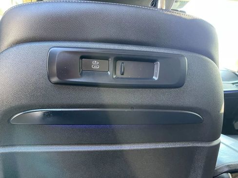 Used 2020 BMW X7 xDrive40i image 28