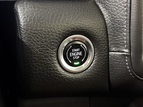 Certified 2024 GMC Yukon Denali AWD/4WD image 18