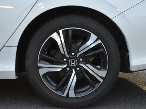 Used 2017 Honda Civic Touring image 13