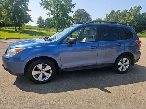 Used 2015 Subaru Forester 2.5i w/ Alloy Wheel Package AWD/4WD image 10