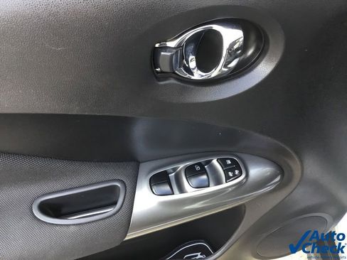 Used 2017 Nissan Juke SV image 18