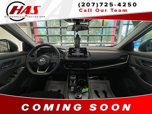 Used 2023 Nissan Rogue S AWD/4WD image 14