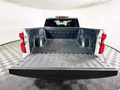 Used 2025 Chevrolet Silverado 1500 LT AWD/4WD image 31