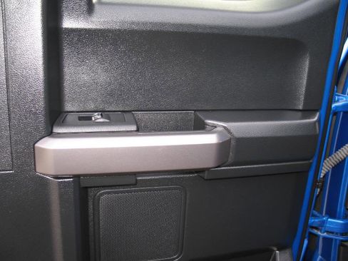 Used 2019 Ford F150 XLT w/ Equipment Group 302A Luxury image 38