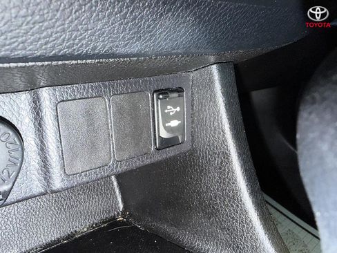 Used 2015 Toyota Corolla S FWD image 25