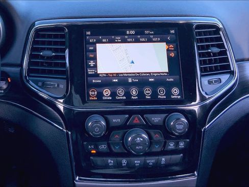 Used 2022 Jeep Grand Cherokee Limited image 7