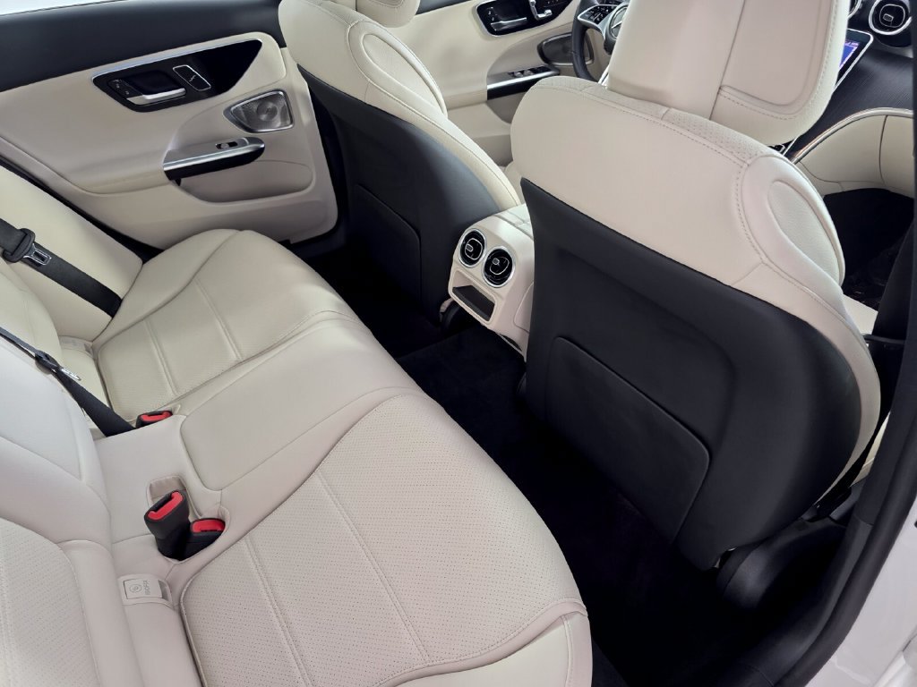 Certified 2023 Mercedes-Benz C 300 4MATIC Sedan image 26