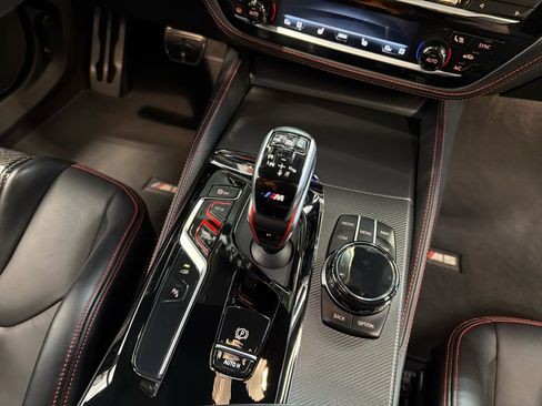 Used 2022 BMW M5 CS image 28