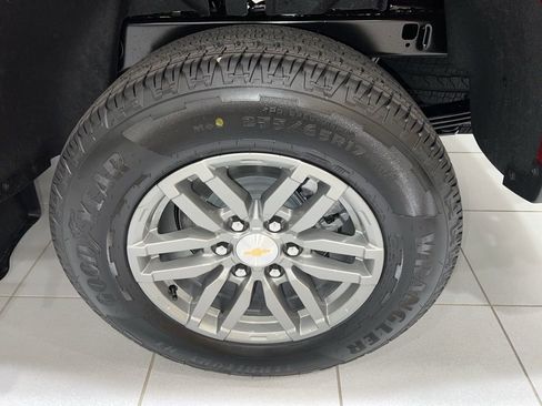 New 2024 Chevrolet Colorado LT w/ LT Convenience Package III image 7