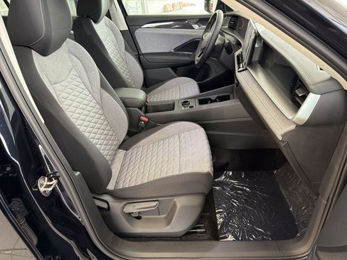 New 2026 Volkswagen Tiguan S FWD image 29