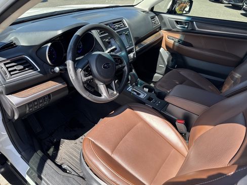 Used 2017 Subaru Outback 3.6R Touring w/ Popular Package #5A AWD/4WD image 15