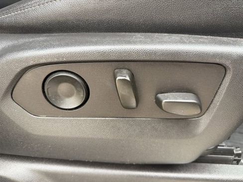 Used 2022 GMC Sierra 1500 SLT image 29