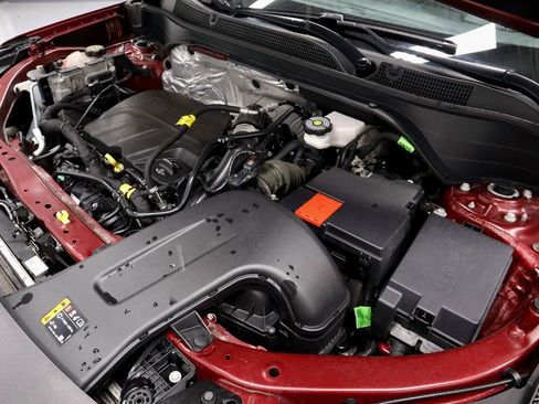 Used 2024 Chevrolet Trax LT w/ Driver Confidence Package image 16