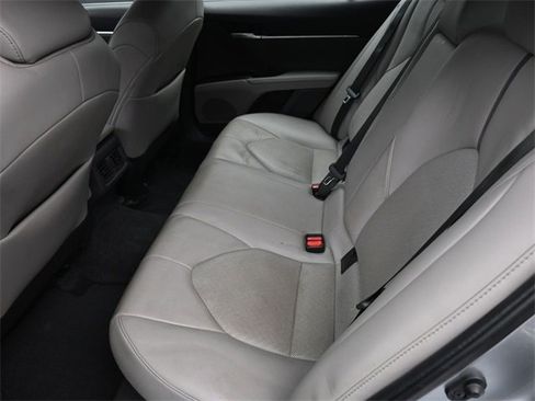 Used 2023 Toyota Camry XLE image 32