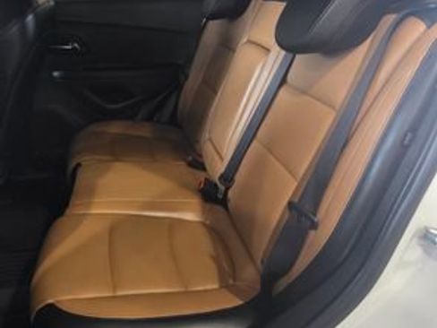 Used 2017 Chevrolet Trax Premier w/ Driver Confidence II Package image 27