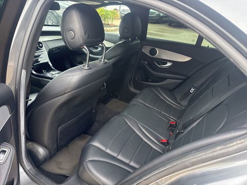 Used 2018 Mercedes-Benz C 300 Sedan image 10