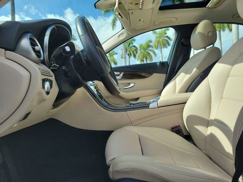 Certified 2019 Mercedes-Benz C 300 Sedan image 23