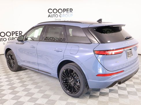 New 2026 Lincoln Corsair Reserve w/ Jet Appearance Package FWD image 24