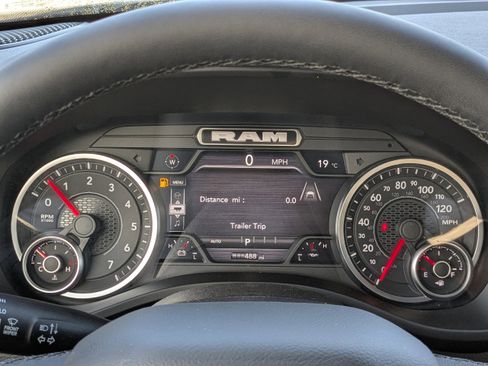 New 2026 RAM 1500 Laramie AWD/4WD image 35