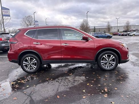 Used 2020 Nissan Rogue SV w/ Sun & Sound Touring Package image 12