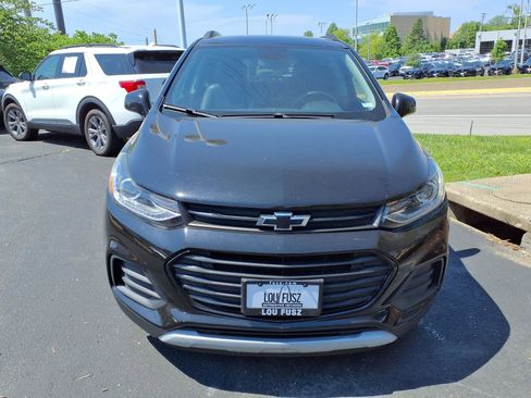 Used 2020 Chevrolet Trax LT w/ Redline Edition FWD image 21