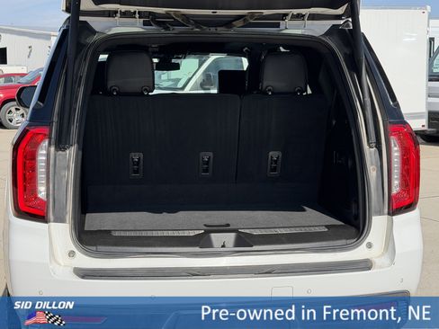 Certified 2021 GMC Yukon AT4 w/ Rear Media and Nav Package AWD/4WD image 5