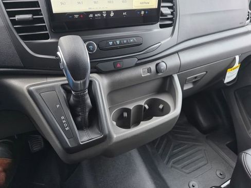 New 2026 Ford Transit 250 148 Medium Roof RWD image 19