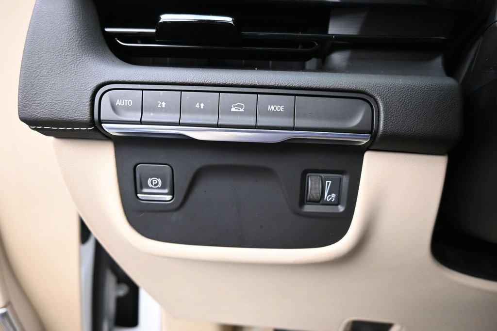 Used 2023 Cadillac Escalade ESV Premium Luxury AWD/4WD image 24