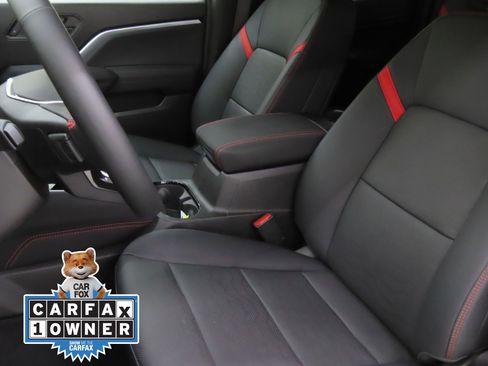 Used 2024 Chevrolet Colorado Z71 w/ Z71 Convenience Package 2 image 10