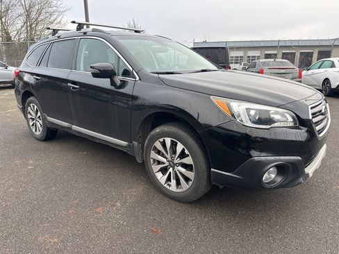 Used 2017 Subaru Outback 2.5i Touring w/ Popular Package #5A image 8