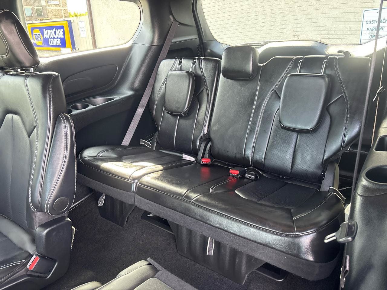 Used 2025 Chrysler Pacifica Select FWD image 29