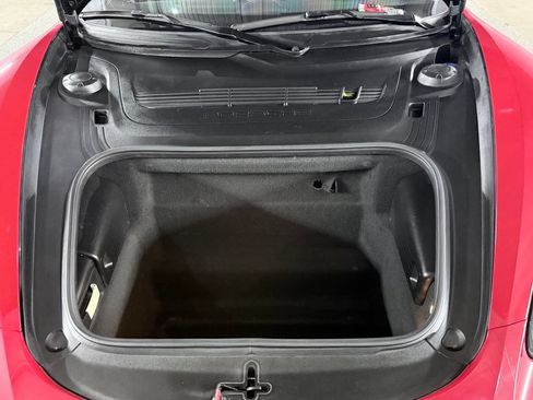 Used 2018 Porsche 718 Boxster RWD image 25