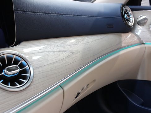 Used 2023 Mercedes-Benz E 450 Cabriolet image 64