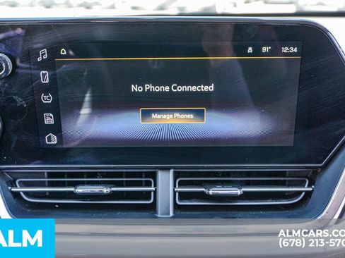 Used 2025 Chevrolet Trax LT FWD image 35