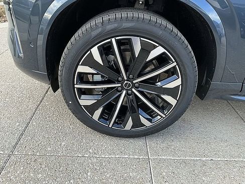New 2026 Volvo XC90 B5 Plus image 12