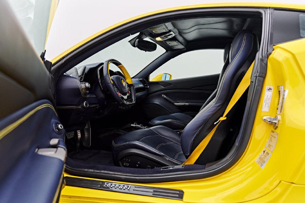 Used 2017 Ferrari 488 GTB RWD image 43