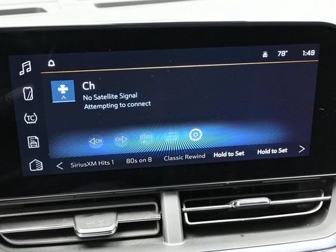 Used 2025 Chevrolet Trax LT w/ LT Convenience Package FWD image 31