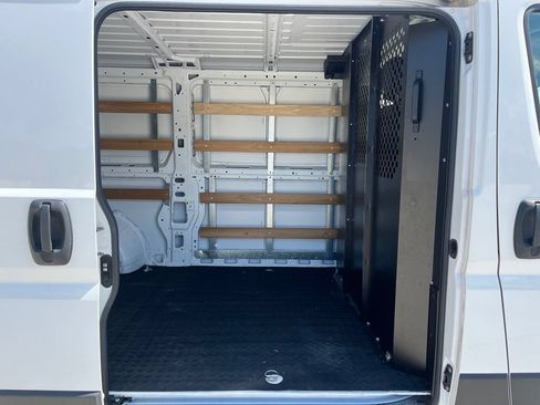 Used 2025 RAM ProMaster 2500 w/ U-Haul Equipment Group FWD image 16