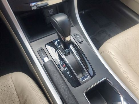 Used 2015 Honda Accord EX-L image 27