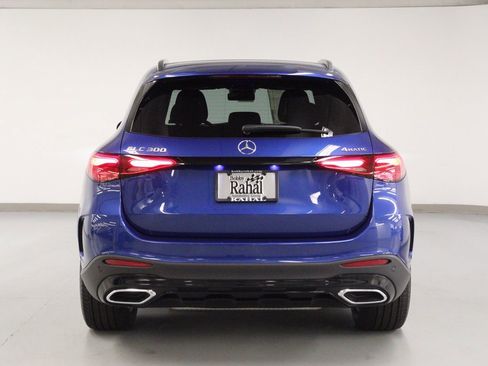 New 2025 Mercedes-Benz GLC 300 4MATIC image 5