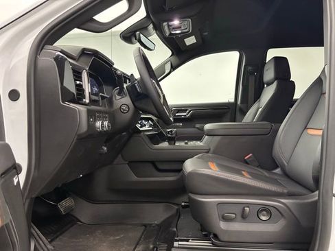 New 2026 GMC Sierra 1500 AT4 w/ Technology Package image 18