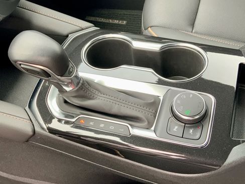 Used 2022 Chevrolet Blazer Premier image 45