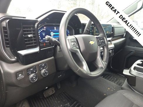Used 2024 Chevrolet Silverado 1500 LT image 28