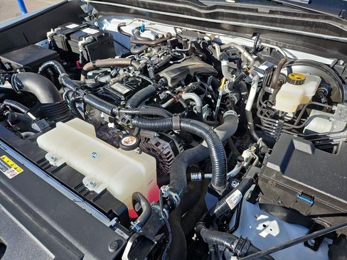 Used 2024 Toyota Tacoma TRD Off-Road image 33