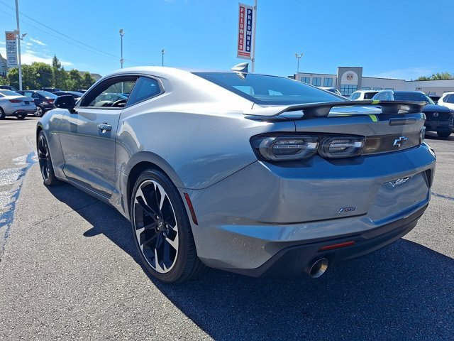 Used 2023 Chevrolet Camaro LT RWD image 7